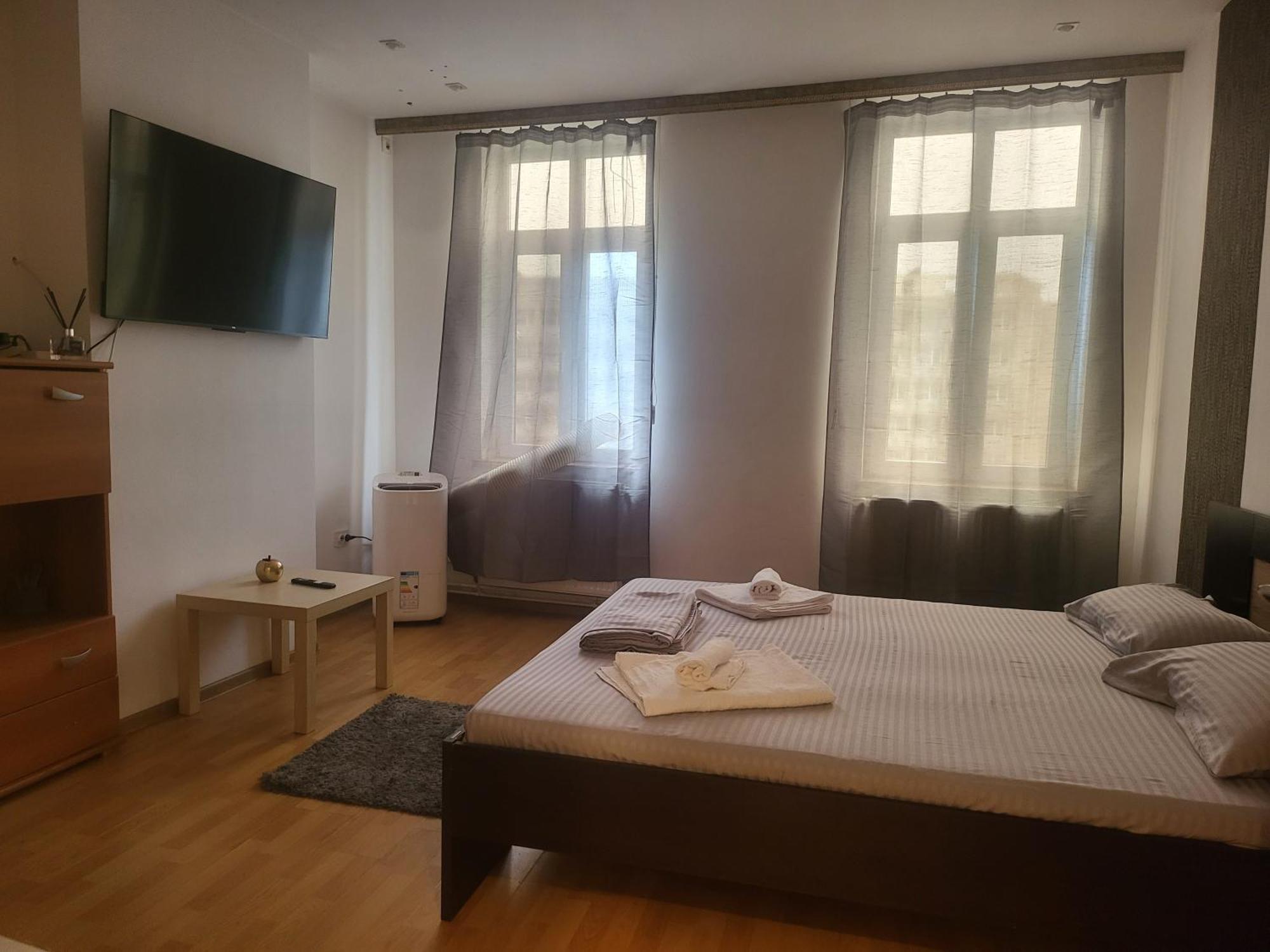 Aparthotel Yanis Bucareste Exterior foto